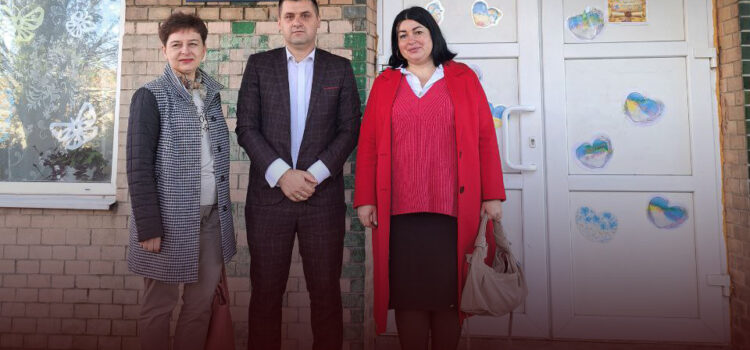 Зустрічі зі старшокласниками Тернопільської області Зустрічі зі старшокласниками Тернопільської області