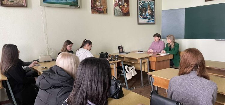 Підсумкова конференція за результатами виробничої педагогічної практики із англійської мови і зарубіжної літератури здобувачів першого (бакалаврського) ступеня освіти Підсумкова конференція за результатами виробничої педагогічної практики із англійської мови і зарубіжної літератури здобувачів першого (бакалаврського) ступеня освіти