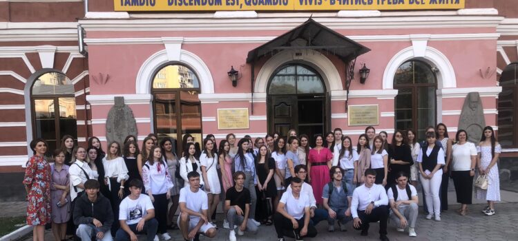 Вітаємо першокурсників! Вітаємо першокурсників!